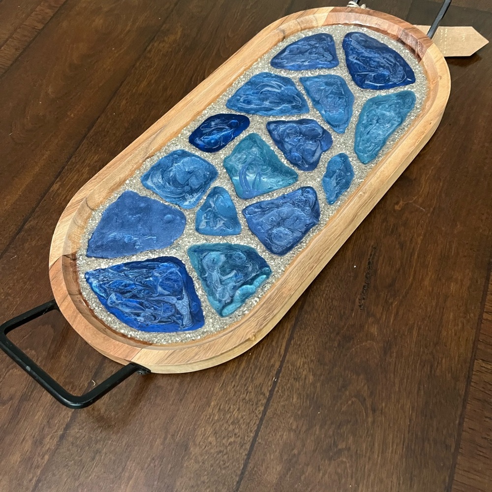 Wooden tray design with resin